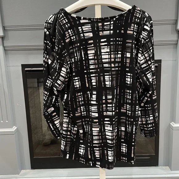 Worthington Blouse - Picture 3 of 6